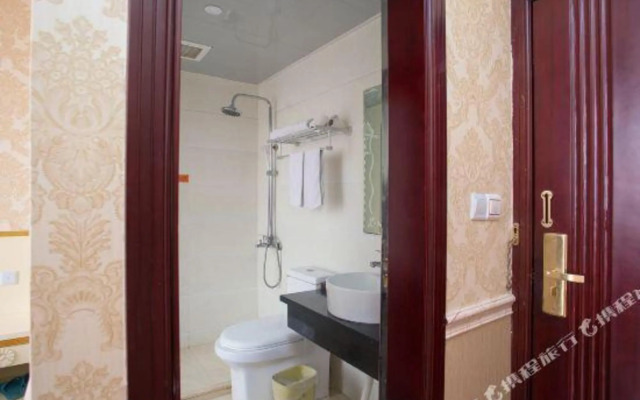 Shanghai Quanquan Hotel (Baoshan Wanda Plaza)