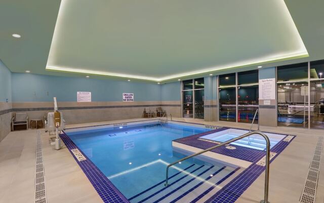 Holiday Inn Express & Suites Collingwood