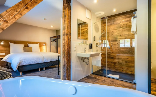 coucou Hotel