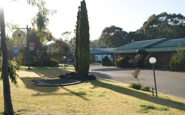 Deniliquin Country Club Motor Inn