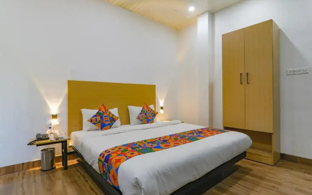Fabhotel Super 3 Premium Ii
