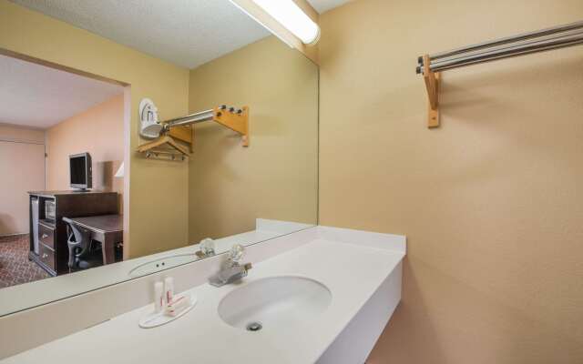 Days Inn by Wyndham Paducah I-24 Exit 4