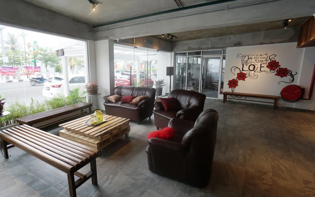 Riverine Garden Hotel