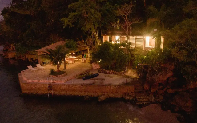 REFUGIO na frente do mar em Ilha de Araujo