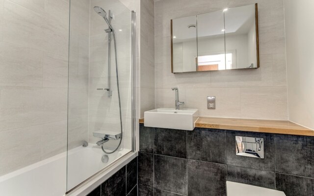 409 Chapel Street &#183; Stylish, Clean 1 Bedroom Flat for 4