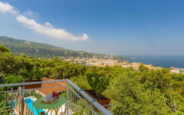 Villa Sorrento Flats
