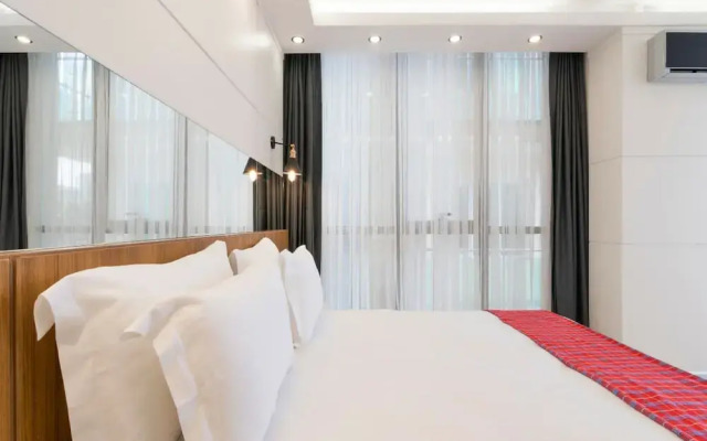 Maa Hotel and Suites