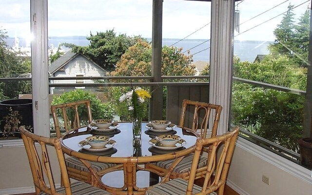 Fairhaven Bay View Suite - Two Bedroom Apartment