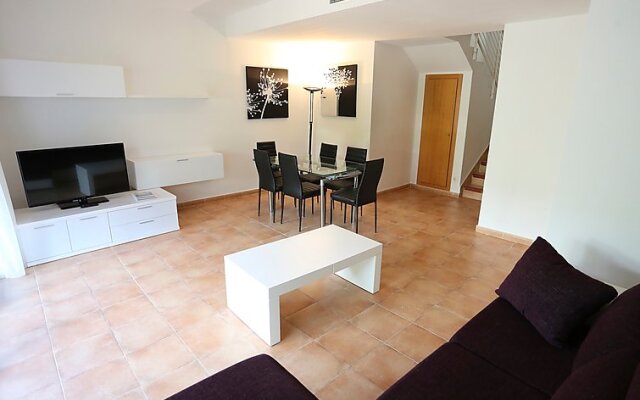 Urb Zona Estival - Three Bedroom