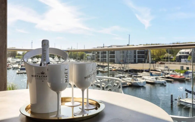 Apartment Kamperland With Harbour View