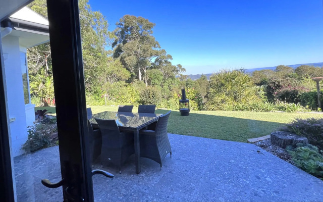 Ninderry Manor- Magical Sunshine Coast Escape