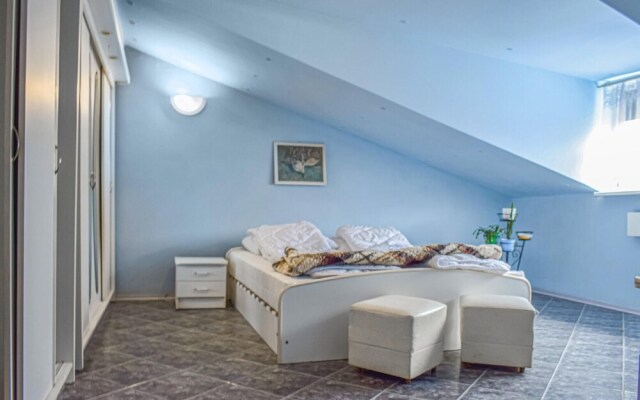 Beautiful Apartment in Kolobrzeg With 2 Bedrooms