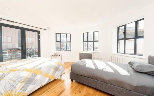 Large Apartment close to London BR1 II