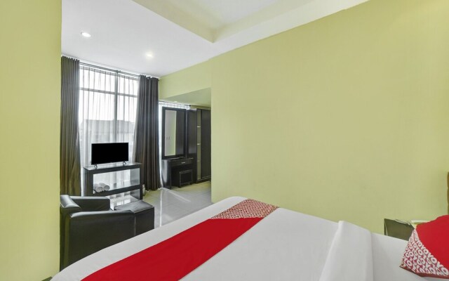 Super OYO 90565 Wesly House