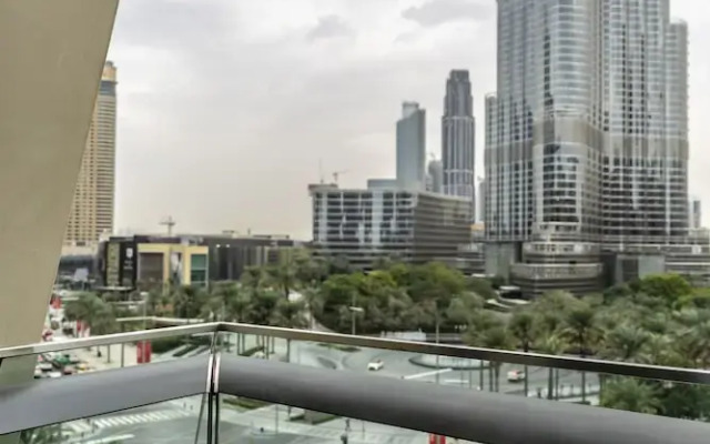 Bravo Way Burj Vista 1