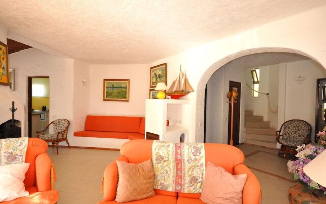 Beautiful Villa With Private Swimming Pool Near the Center of Vilamoura