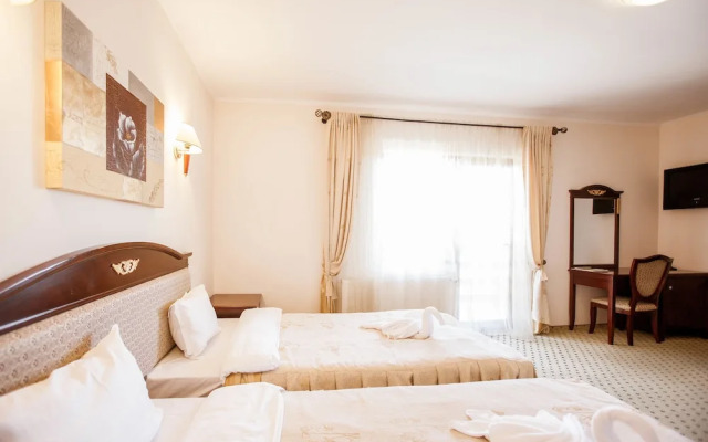 Q Resort and Spa Sacele	