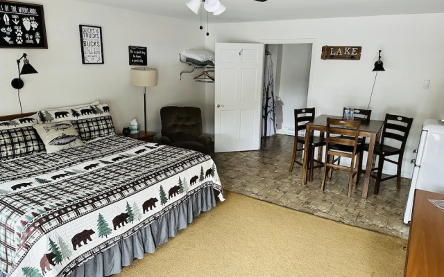 Maple Leaf Motel