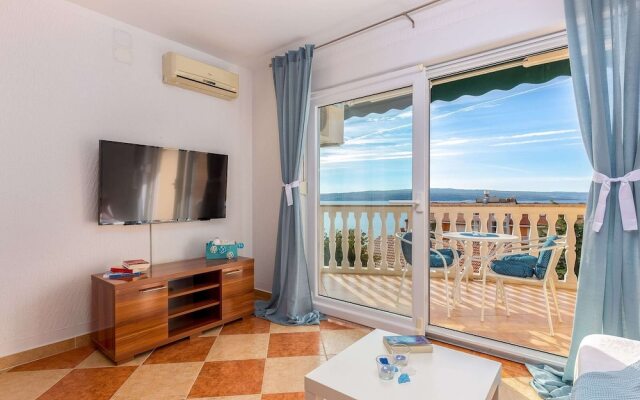 Splendid Apartment with Hot Tub in Crikvenica Croatia