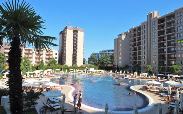 Menada Apartments in Royal Beach Resort