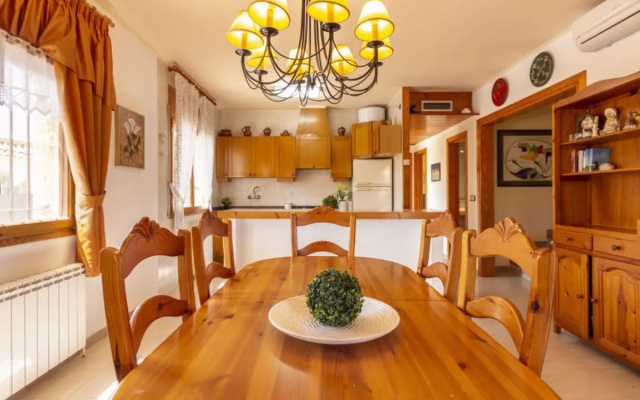 House Nellyana Deltebre