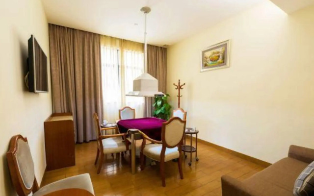 Junxing Business Hotel