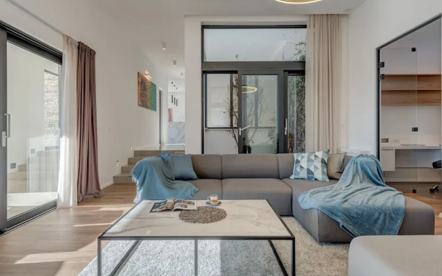 Sea Bliss Luxury Villa - Sevid