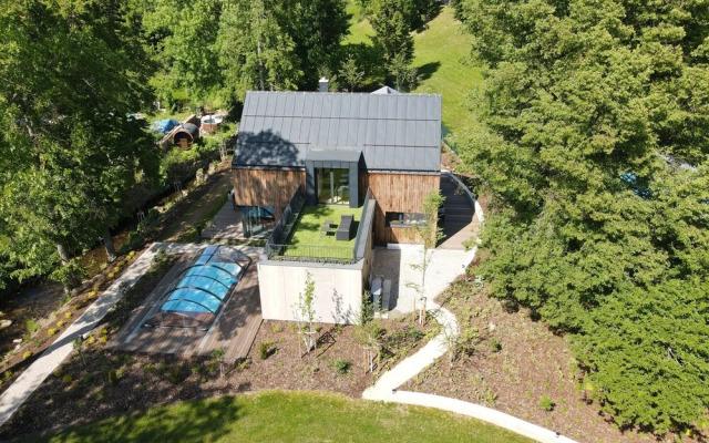 Villa With Fireplace in Cerny Dul