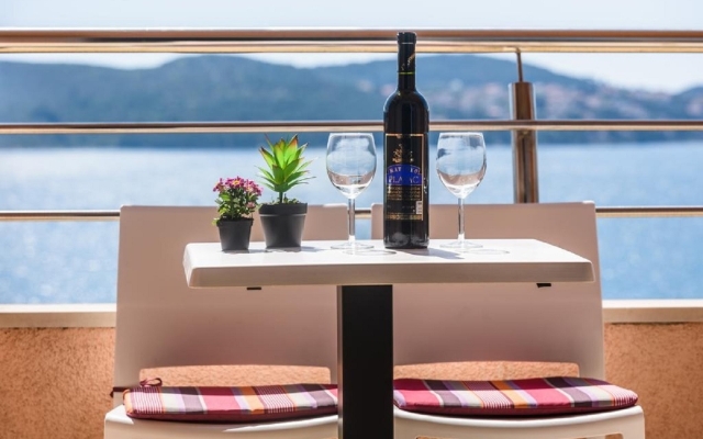 Apartment Maša - modern sea view apartment: A1 Trogir, Riviera Trogir