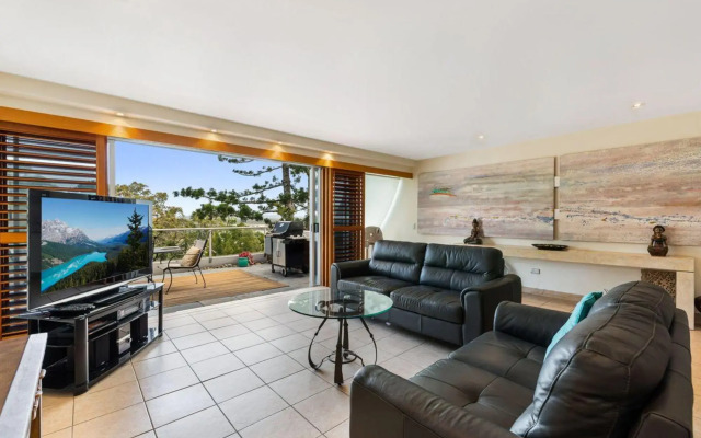 Noosa Views 3 Noosa Drive 33