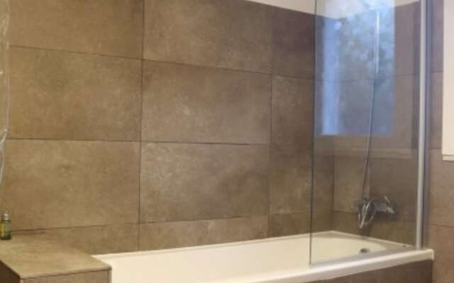 Akivillas Tavira Pine