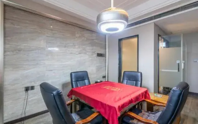 Yijia Hotel (Changsha Ligu Litang Metro Station)