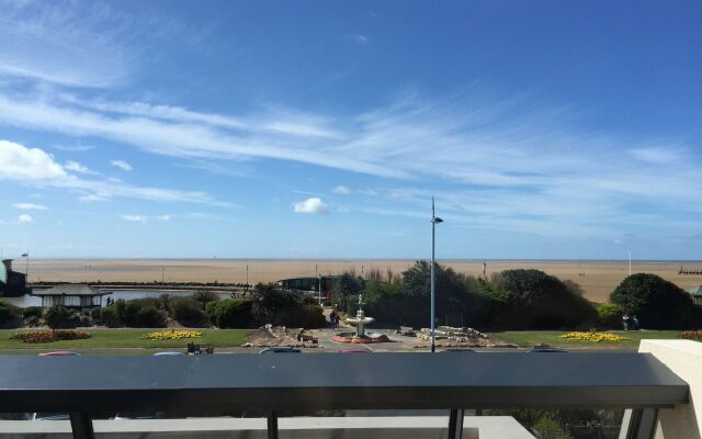 Dalmeny Resort Hotel