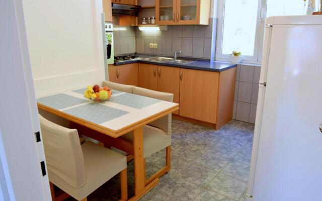 Rab City Apartment Greeny