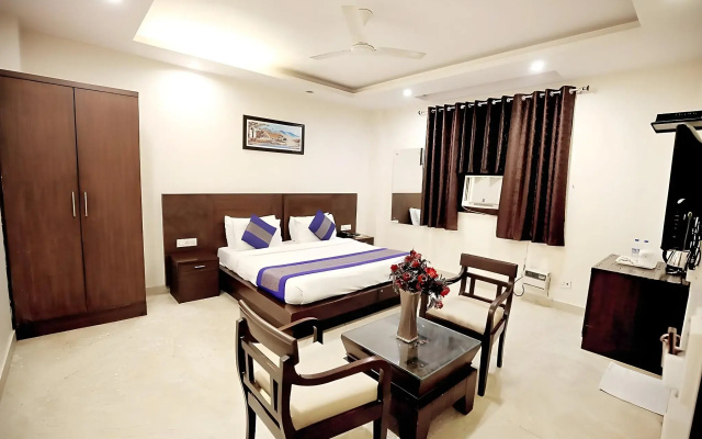 Hotel Paradise Inn
