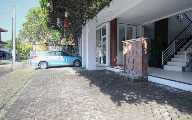 Airy Denpasar Barat Gunung Soputan Tiga 11 Bali