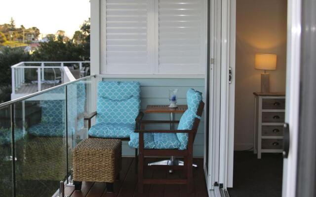 WHALE WATCH FOR FOUR Gerringong 4pm check out Sundays