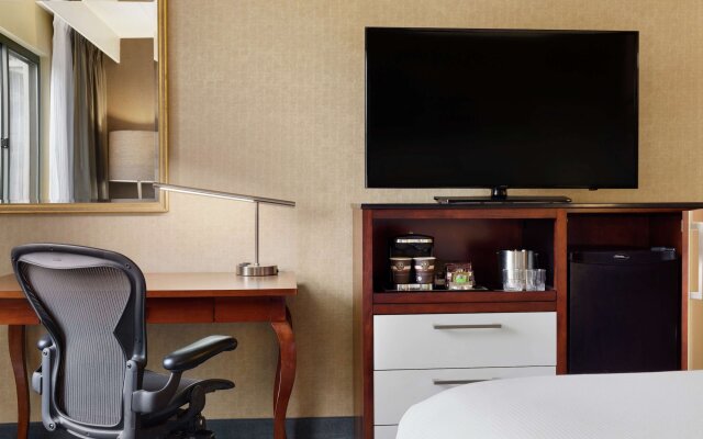 DoubleTree by Hilton Detroit Novi