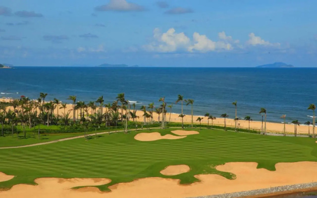 Crowne Plaza Hailing Island by IHG