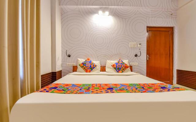 Fabexpress Shekhawati Palace