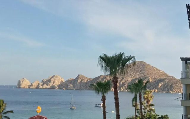 One Bedroom Ocean Front Suite on Medano Beach