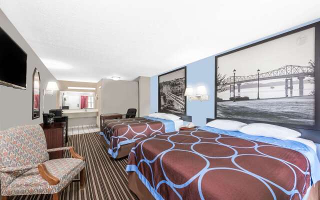 Super 8 by Wyndham Gadsden AL