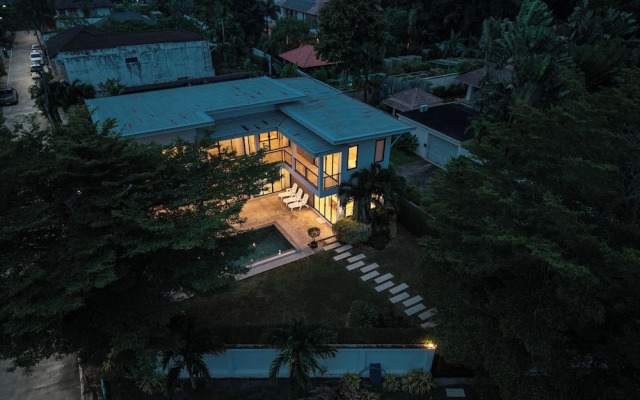 One of Phukets Best Villas V212