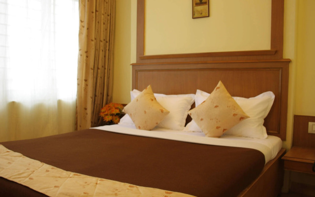 Hotel Roopa