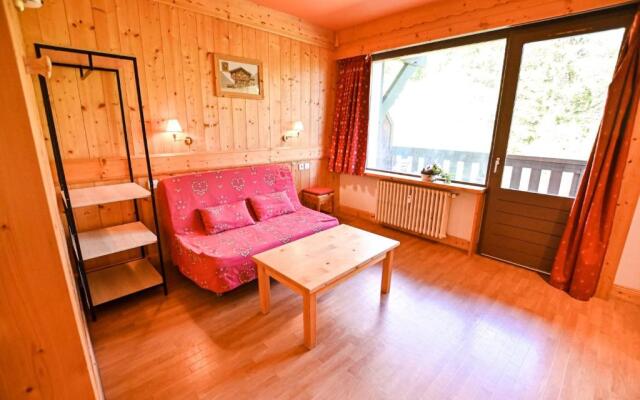 Bright Studio With Balcony