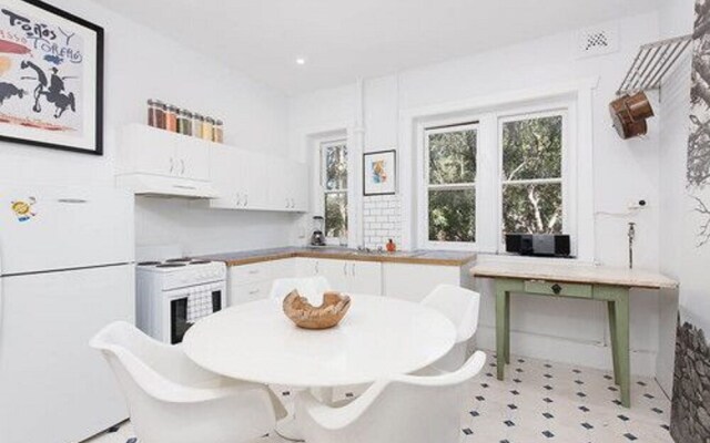 Bondi Beach Gorgeous Apartment H323
