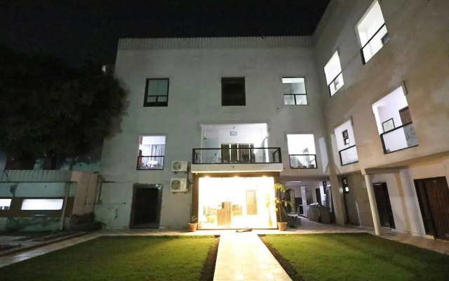 OYO 23652 The Retreat