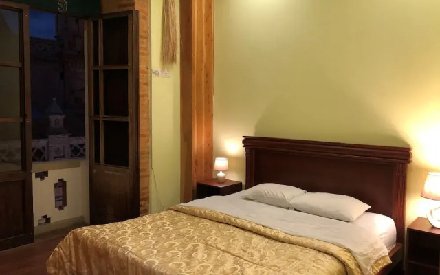 Flore Apartment