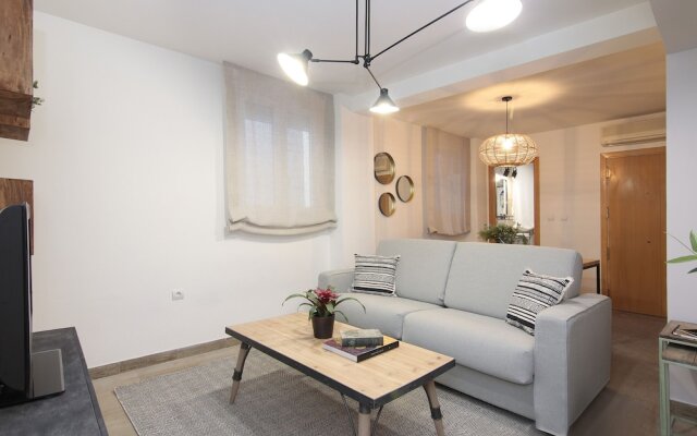 Chezmoihomes Cathedral Apartment