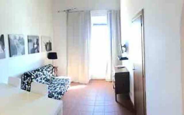 Hton 6 Flat rents Rome